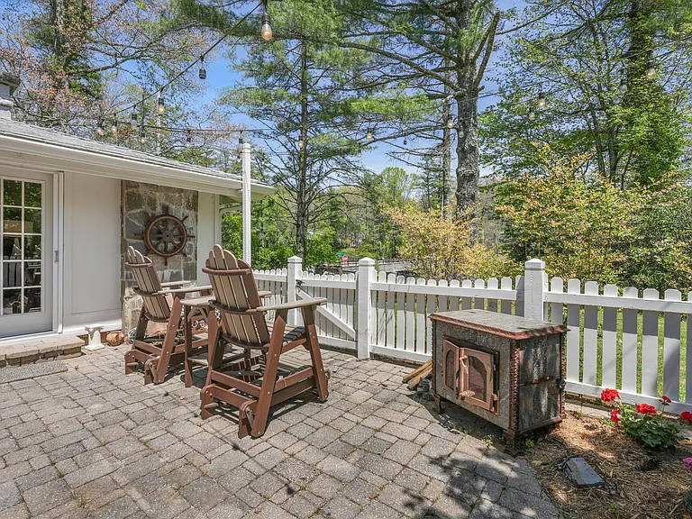 343 Cullasaja Dr #1 — Photo 37