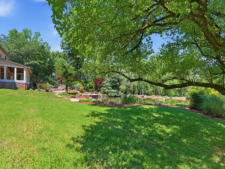 9748 Concord Pass — Photo 43