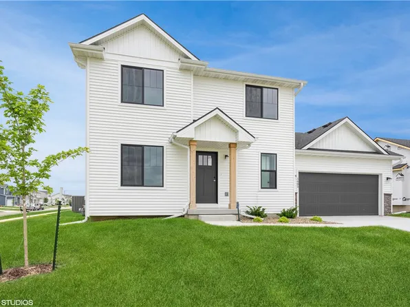 1605 E Girard Ave, Indianola, IA 50125