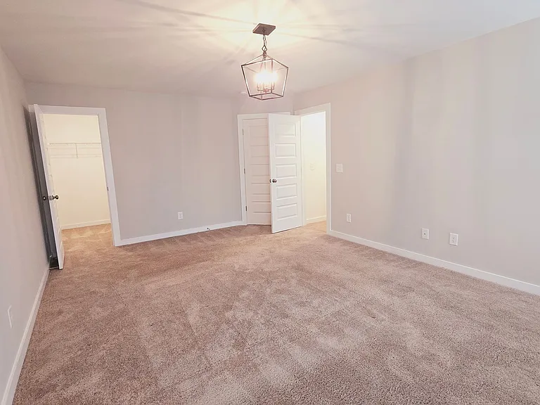 2122 Ellsworth Loop Rd — Photo 25
