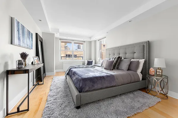 Sold by Compass | media 9