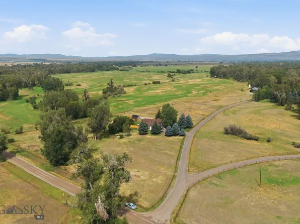 75 Flys Crossing Rd, Manhattan, MT 59741