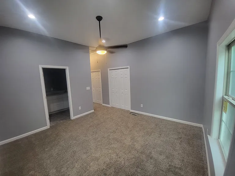 1109 Windsor St SW — Photo 11