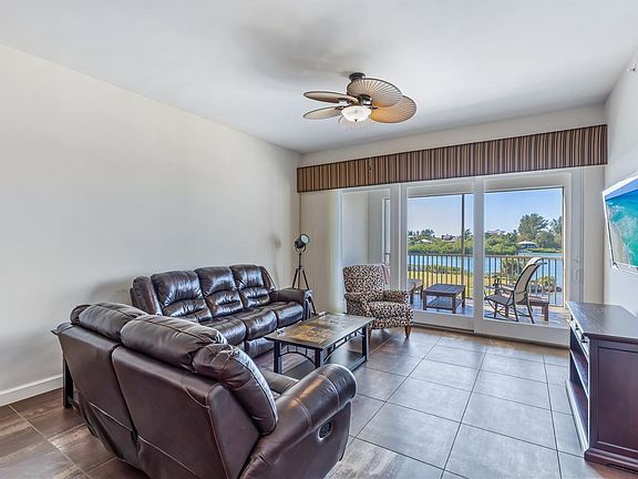 2nd image of 11120 Hacienda Del Mar Blvd #F-303