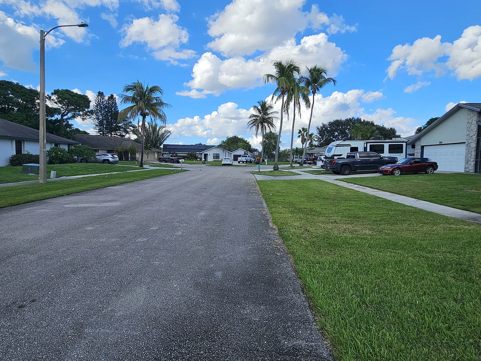 3 bed, 2.5 bath, 1833 sqft, $3,200 — Photo 4