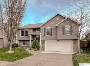 14505 Grebe St, Bennington, NE 68007