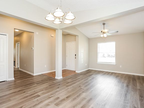 5th image of 2655 Oak Haven Dr