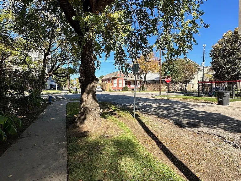 1717 Johnson St #C — Photo 15