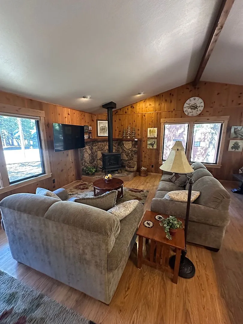 Welcoming 3 Bed Ski Lease in Tahoe Donner — Photo 4