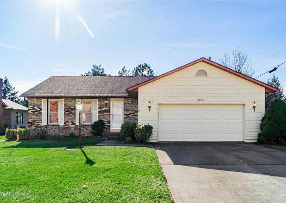 1st image of 2925 Buxton Ln