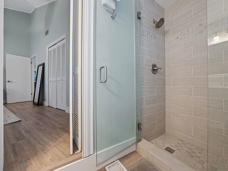 138 Crescent Rd — Photo 15