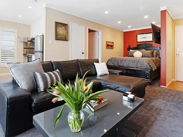 904 Peninsula Ave APT 303, San Mateo, CA 94401