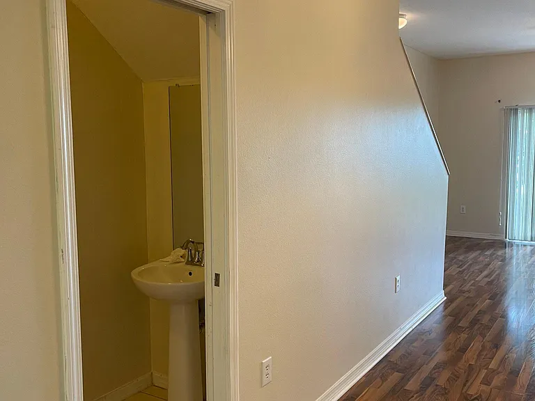 4213 Winding Vine Dr — Photo 9
