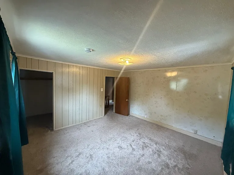 1750 Brick Ave — Photo 9