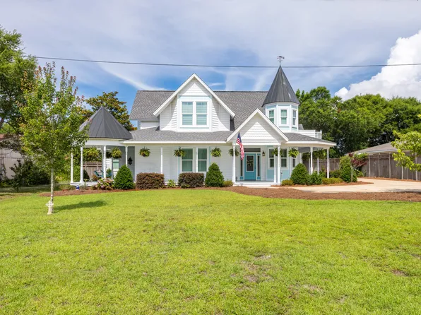 417 Benning Dr, Destin, FL 32541
