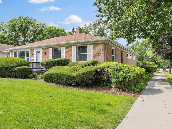 152 E Daniels Rd, Palatine, IL 60067