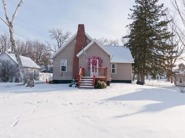 109 S 5th St, Cameron, WI 54822