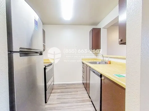 921 130th St SW APT F102, Everett, WA 98204