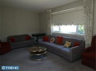 11879 Jeanes St, Philadelphia, PA 19116