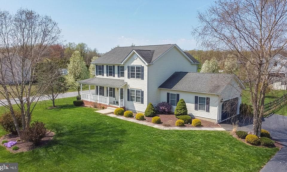 1st image of 209 Cheshire Dr