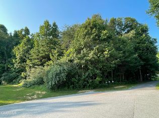 Hope Wier Ln, Jacksboro, TN 37757
