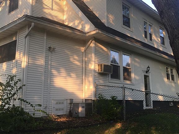 4th image of 1600 Sausse Ave