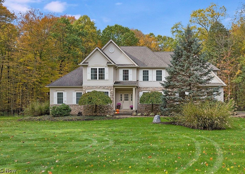 11610 Ascot Ln, Chagrin Falls, OH 44023 Zillow