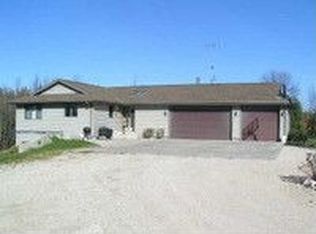N6285 Alaska Lake Rd, Algoma, WI 54201