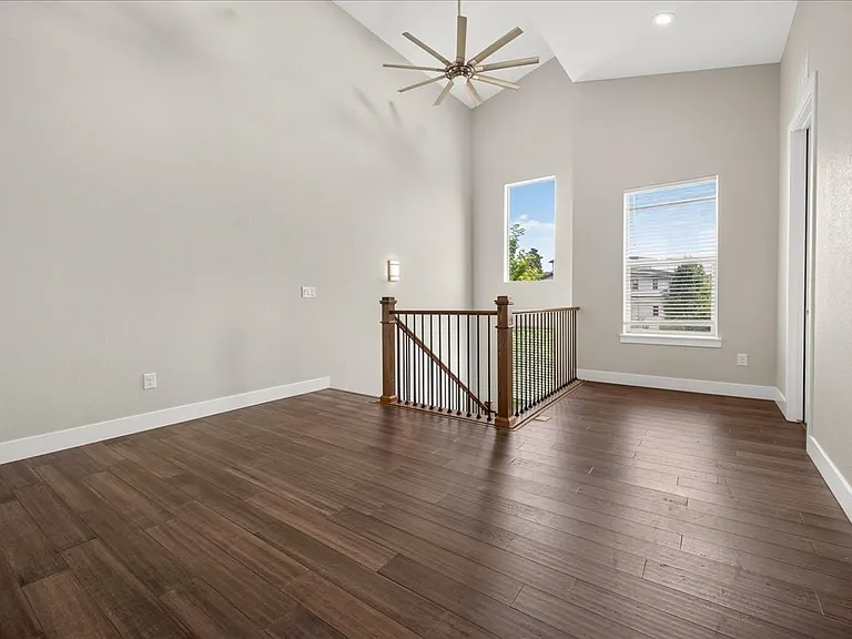 1407 Rogers Ct — Photo 19