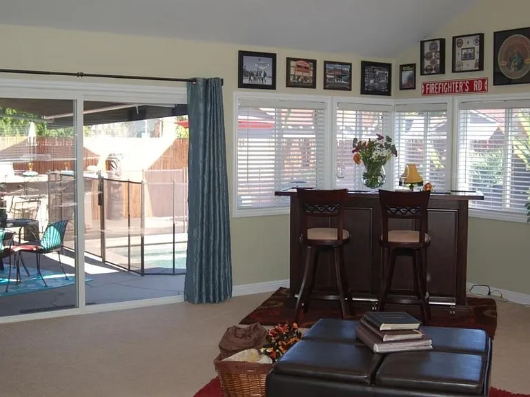 1324 E Rose Ave — Photo 30