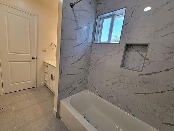 5th image of 10183 Viceroy Ct APT 3