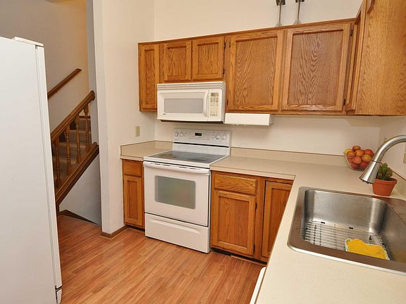 5th image of 5308 Triple Crown Ct