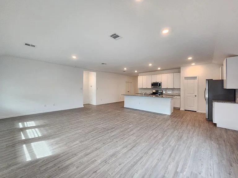 414 Fairy Duster Dr — Photo 5