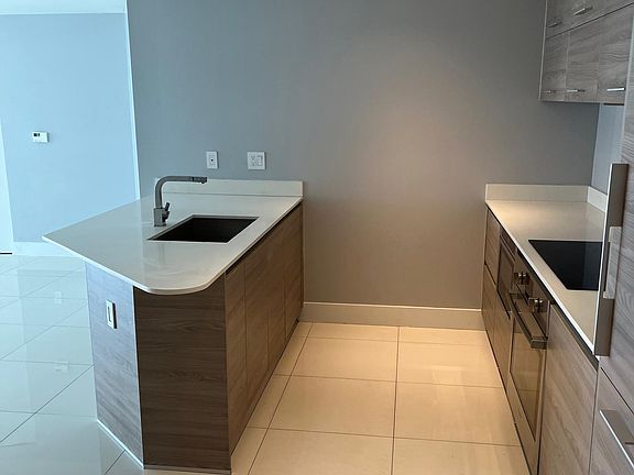 3rd image of 1300 S Miami Ave #1909