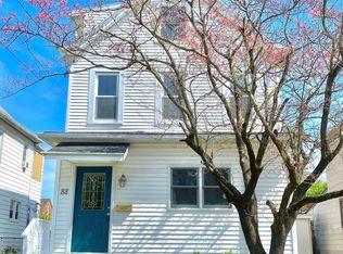 88 Grand St, Kingston, NY 12401