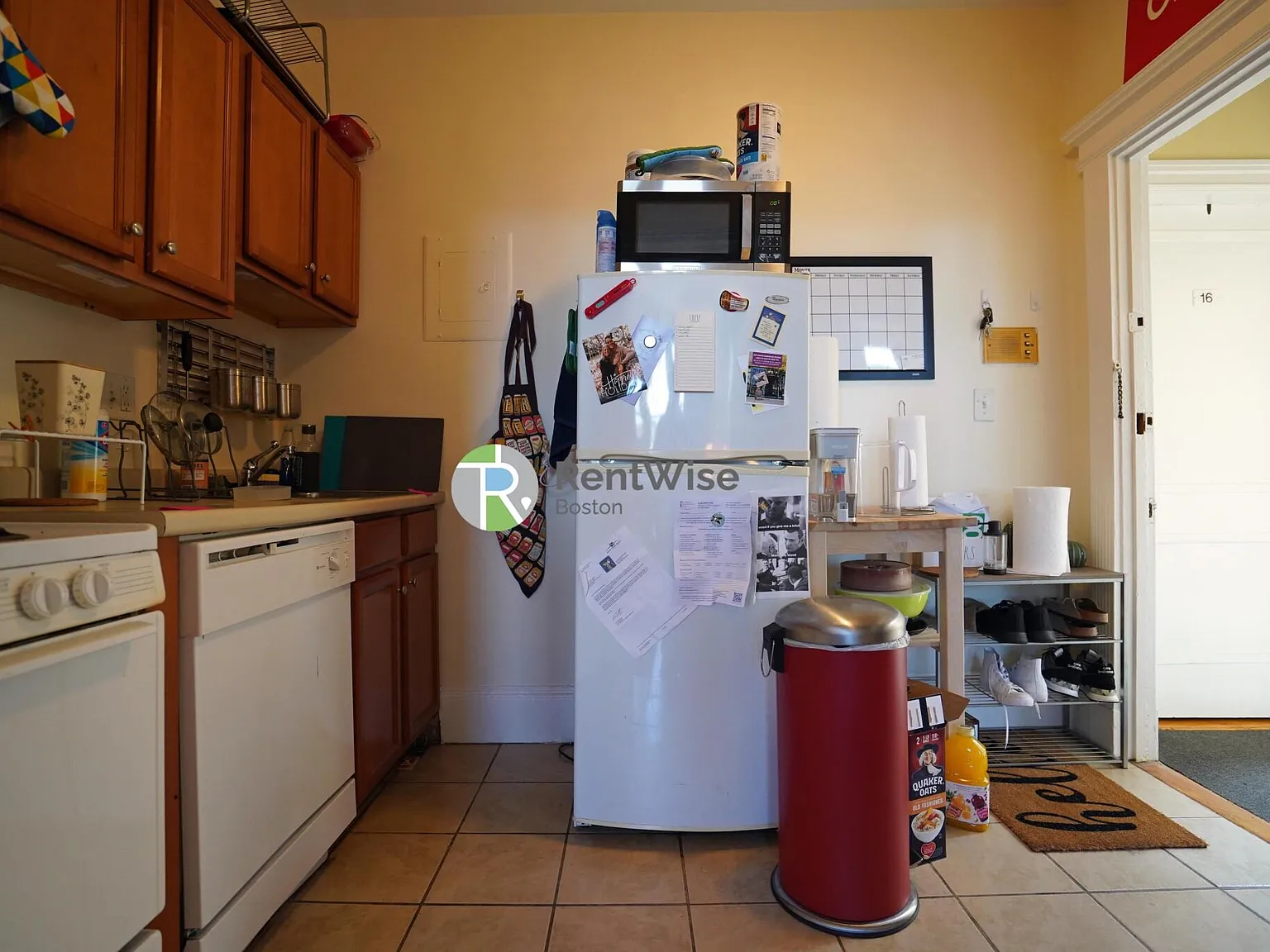 1 bed, 775 sqft, $2,400 — Photo 2