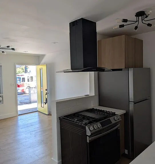 2626 Cloverfield Blvd #2 — Photo 8