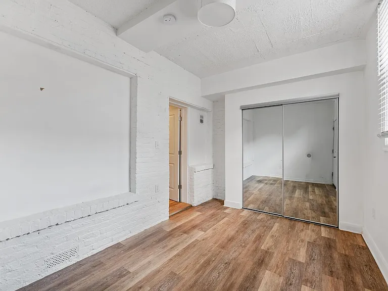 1314 Orren St NE #4 — Photo 8