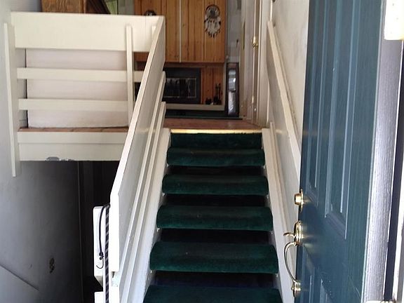 4th image of 872 Sierra Vista Dr APT 19