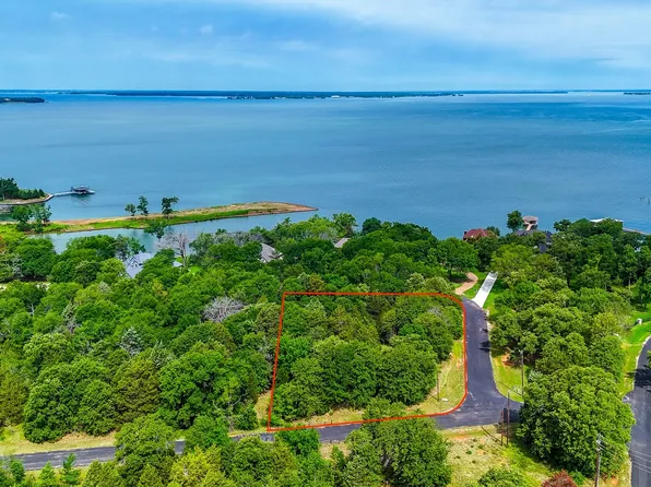 1 Shiloh Rd, Streetman, TX 75859