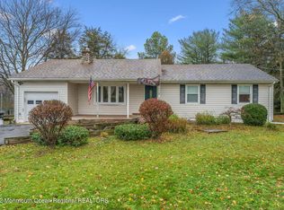 101 W Millstream Rd, Cream Ridge, NJ 08514