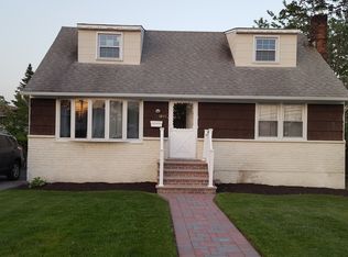 1185 Bellmore Ave, Bellmore, NY 11710