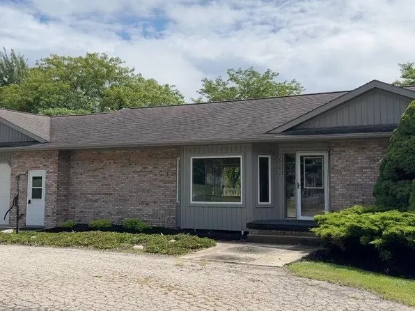 6101 Cook Rd, Swartz Creek, MI 48473