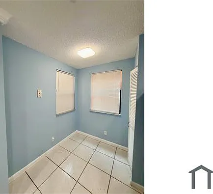 2501 NW 56th Ave — Photo 8