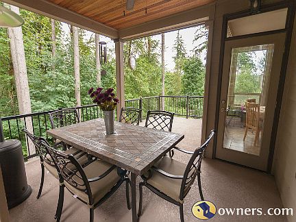 Covered Top Deck Off Nook