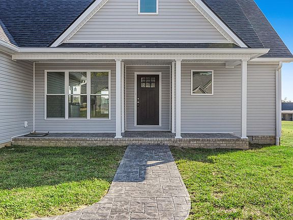 3rd image of 116 Allyson Cir