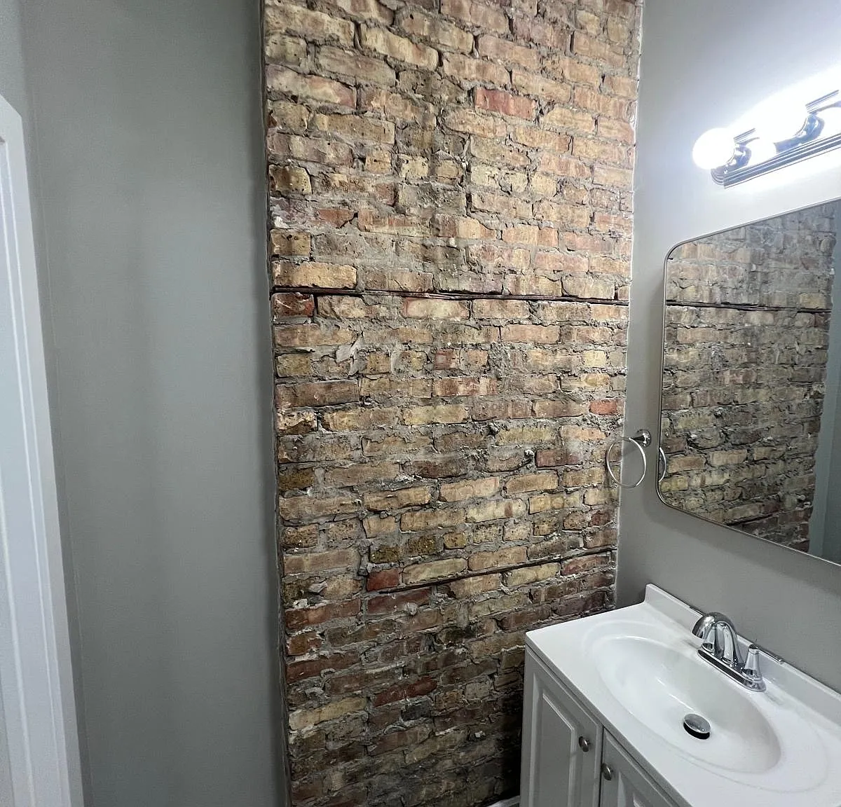 3848 W Hirsch st — Photo 2