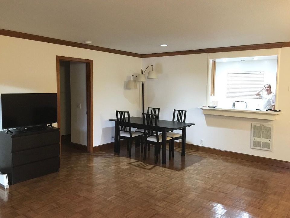 1st image of 8660 Villa La Jolla Dr #113