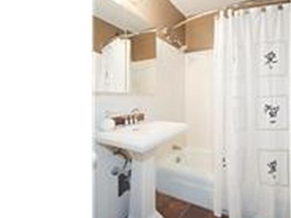 5th image of 1623 3rd Ave APT 23G