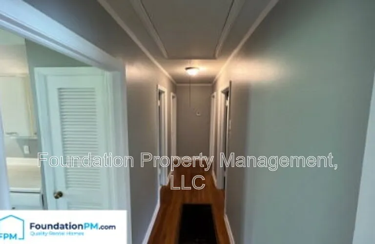 2324 Slocum Ave — Photo 10